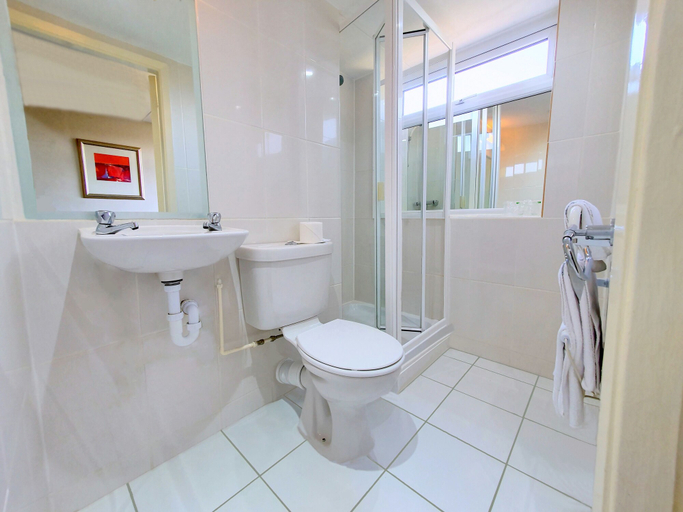 Bathroom 3, Apollo Hotel, Birmingham
