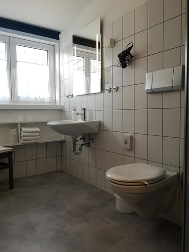 Bathroom 5, Hotel & Pension Dat greune Eck, Heidekreis