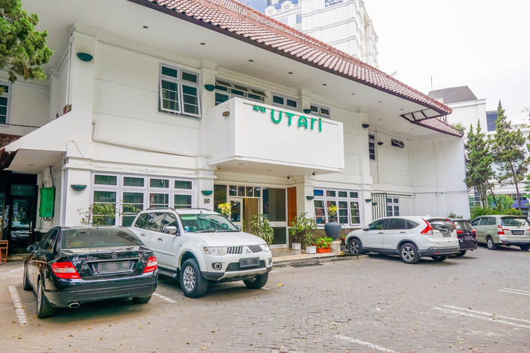 Exterior & Views 2, Collection O 1452 Hotel Utari, Bandung