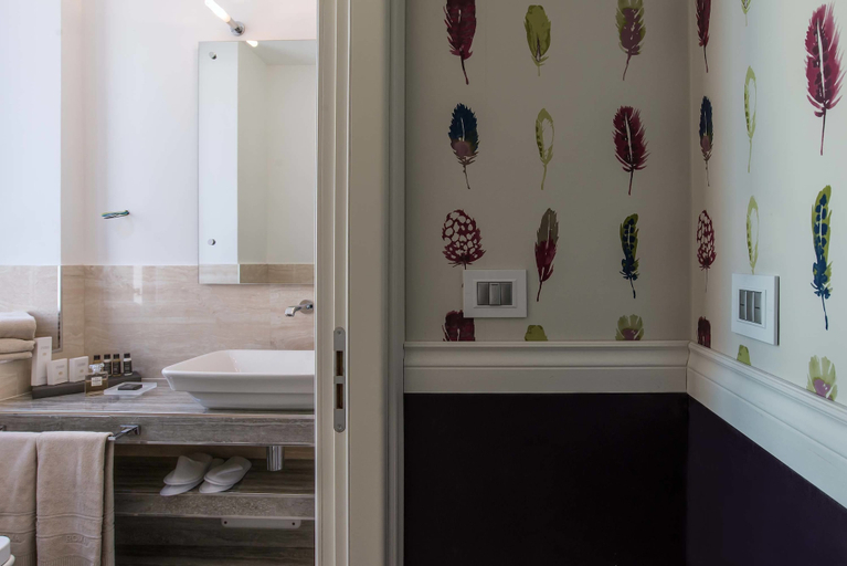 Bathroom 4, Damaso Hotel, Rome