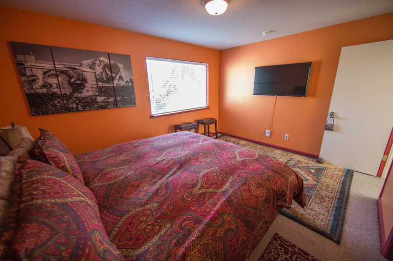 Bedroom 8