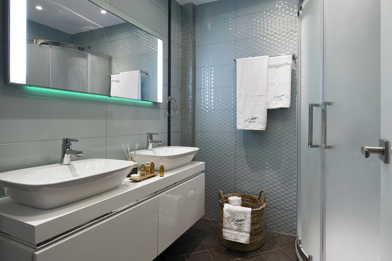 Bathroom 4, Almyriki Beach Villa, South Aegean