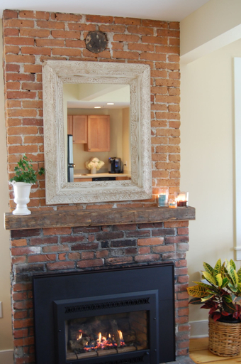 Others 4, Butler House, Lamoille