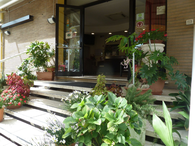 Exterior & Views 2, Crosal, Rimini