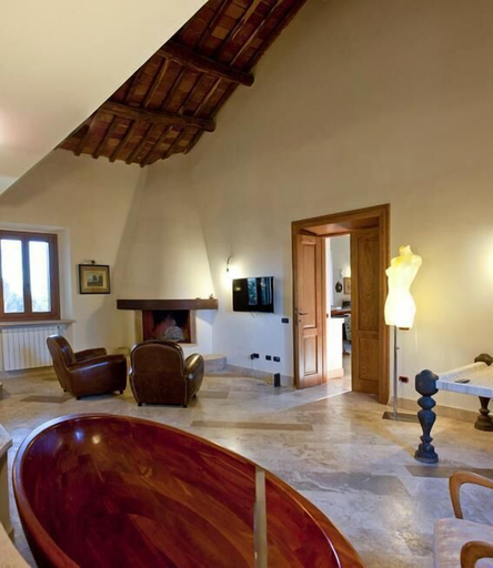 Others 5, Residenza Storica, Latina