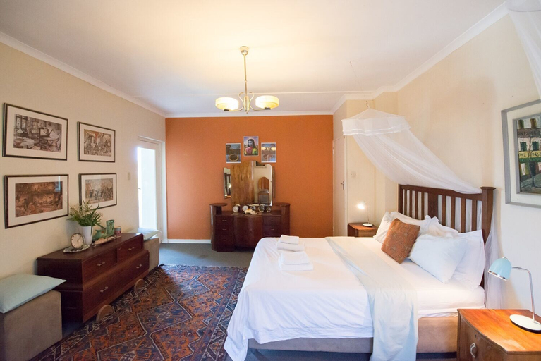 Bedroom 3, Tulbagh Travelers Lodge, Cape Winelands