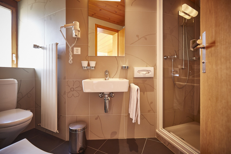 Bathroom 3, Landhaus, Saanen