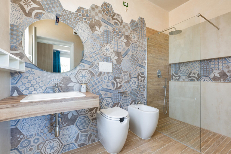 Bathroom 4, 2055 Villa San Teodoro, Taranto
