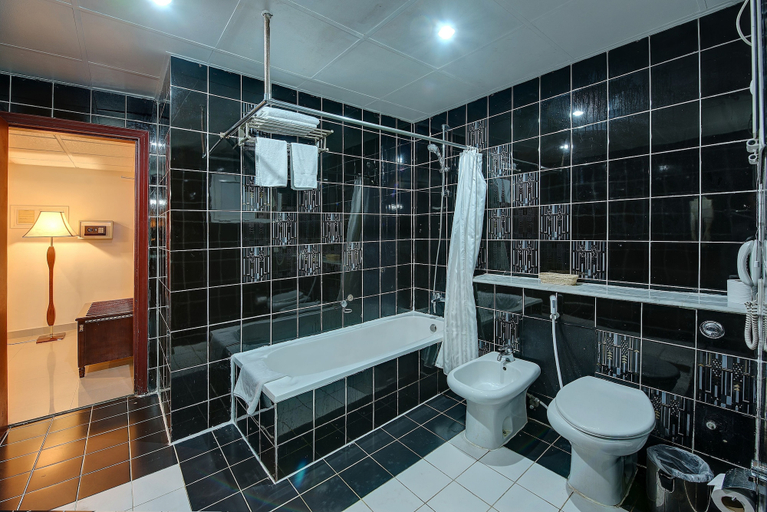 Bathroom 4, Nihal Hotel, Dubai