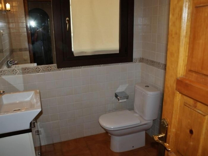 Bathroom 4, Casa Torresimona Adoración, Girona
