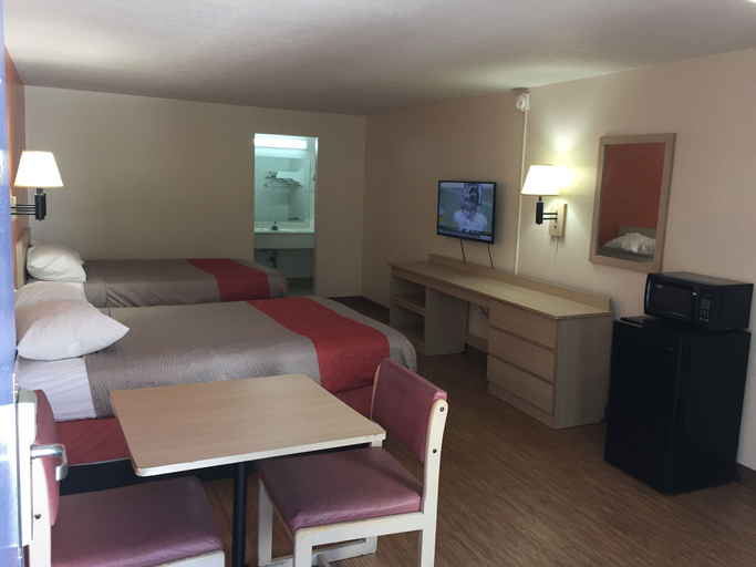 Bedroom 3, Motel 6 Raleigh, NC - Cary, Wake