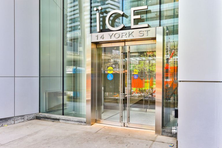 Exterior & Views 2, Exquisite 55th Floor 2 Bed 2 Bath Parking, Toronto
