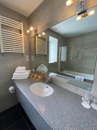 Bathroom 5, Mount Errigal Hotel Conference & Leisure Centre