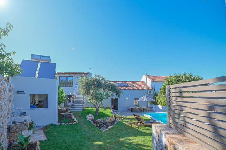 Exterior & Views 2, Villa Garifalia with Sauna & Hydromassage, Crete