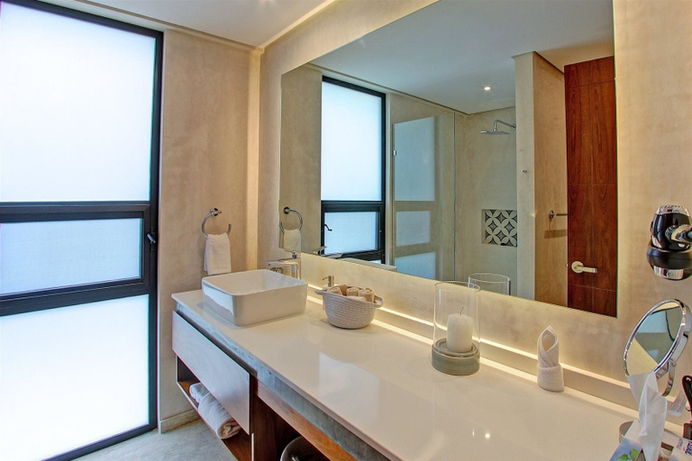 Bathroom 2, Loveboat Penthouse Studio With Private Splash Pool – PENTHOUSE 5 B – By Salt-Kisses, Cozumel