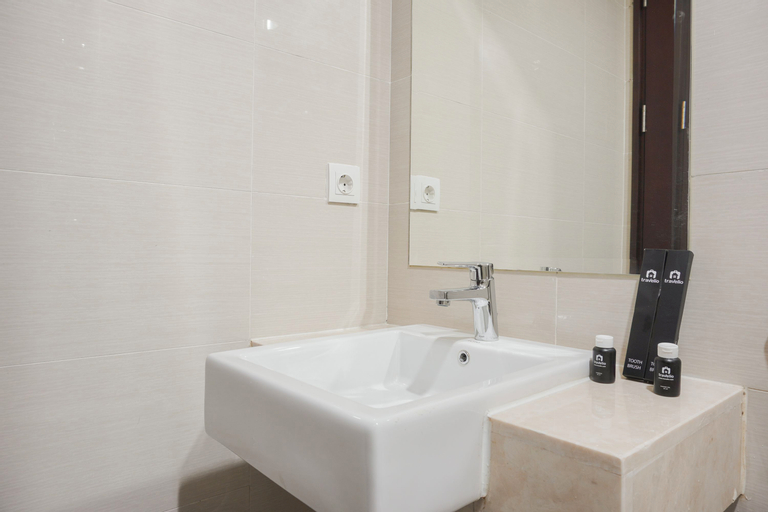 Bedroom 5, Nice and Comfy Studio at Puri Mansion Apartment near Mall By Travelio, West Jakarta