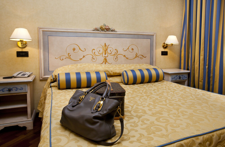 Bedroom 3, Punta Campanella Resort & SPA, Napoli