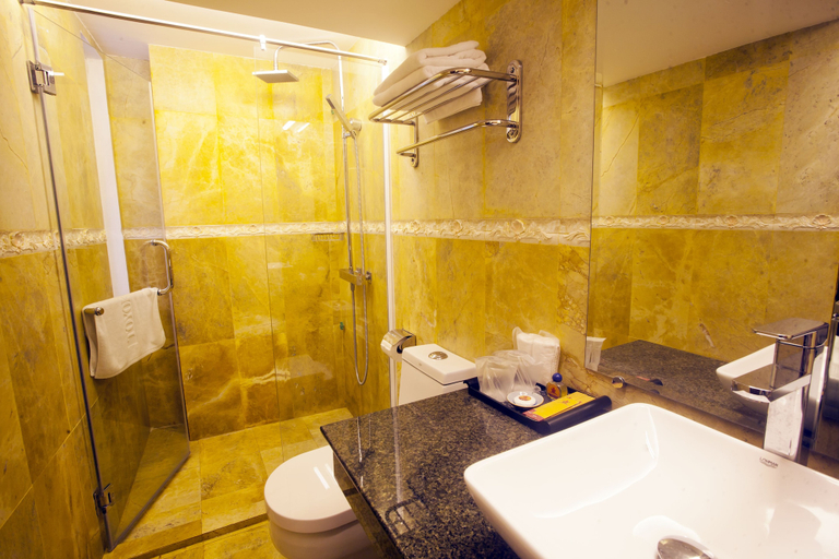 Bathroom 4, Classic Street Hotel, Hoàn Kiếm