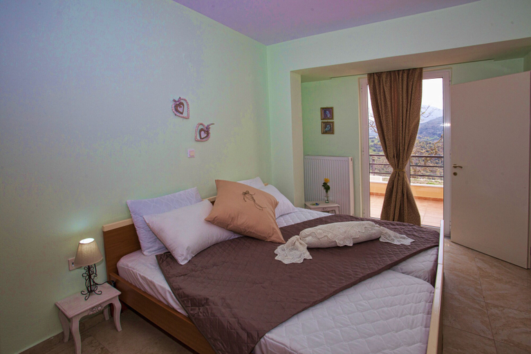 Bedroom 4, Villa Frati Gorge, Crete