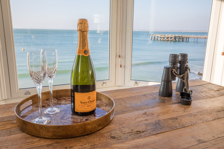 Food & Drinks, Waters Edge Apartment at Beach House, Isle of Wight