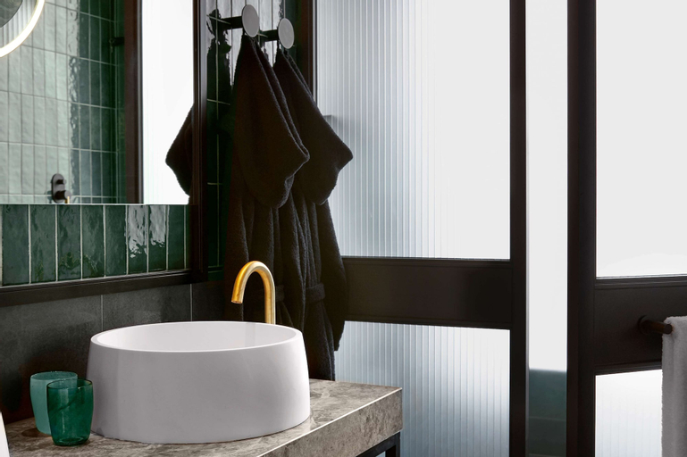 Bathroom 15