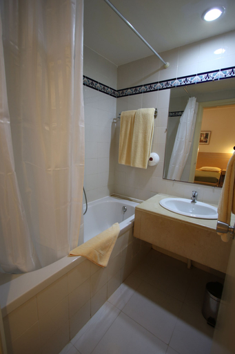 Bathroom 4, Omar Khayam Resort & Aqua Park, Hammamet