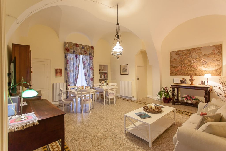Others 4, Casa Riccardi, Bari