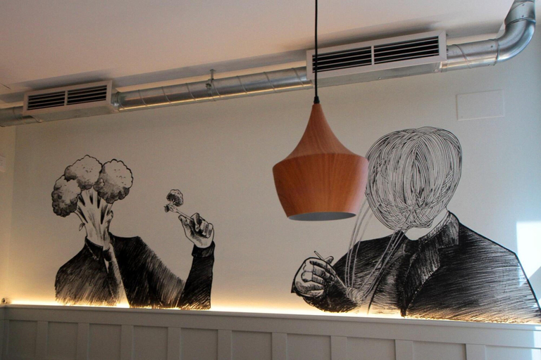 Others 5, Complutum Hostel, Madrid