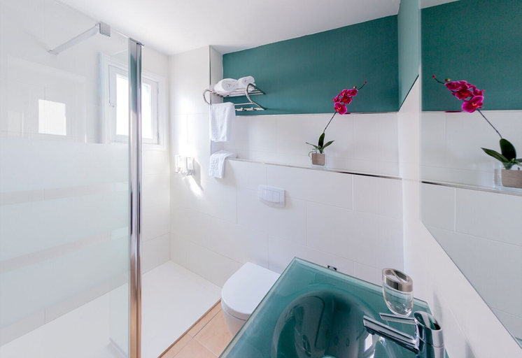 Bathroom 4, Hotel Sa Roqueta - Adults only, Baleares