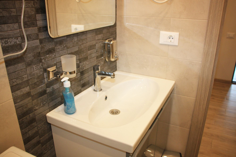 Bathroom 4, City Centre Apartments by Picnic, Yerevan
