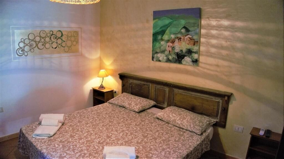 Bedroom 3, B&B Donna Maja, Salerno
