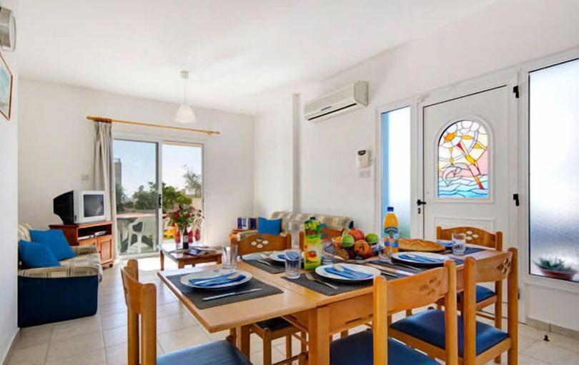 Others 5, Philippos Villas