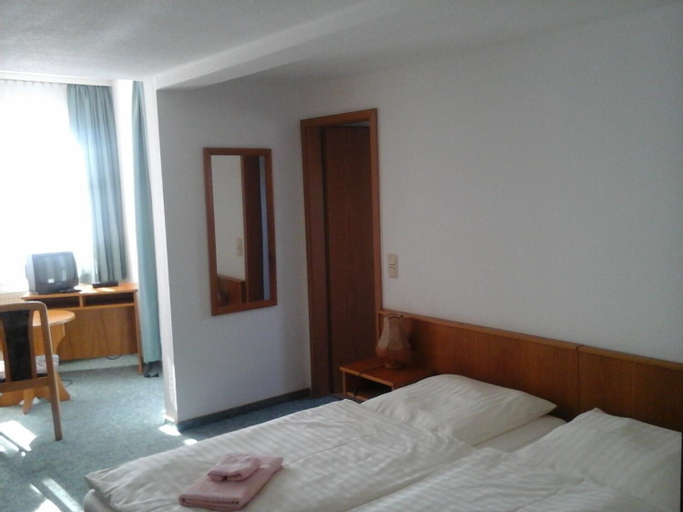 Bedroom 2, Landhotel zur Krone, Wartburgkreis