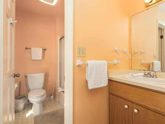 Bathroom 3, Viking by Meyer Vacation Rentals, Baldwin