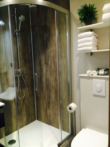 Bathroom 4, Axis Hotel, Vlaams Brabant
