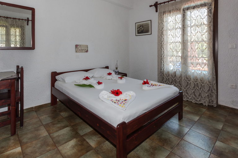 Bedroom 4, Evagelistria Apartments, North Aegean
