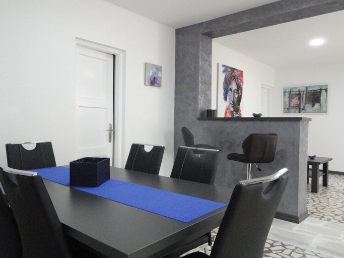 Others 5, Petrovac Holiday House with pool