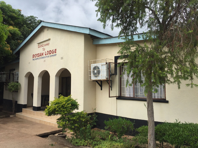 Exterior & Views 2, Roysam Lodge, Livingstone