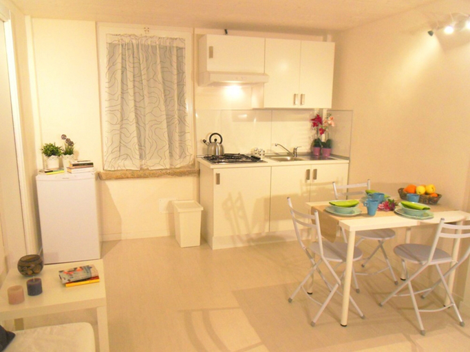 Others 3, Smart Apartments, Bari