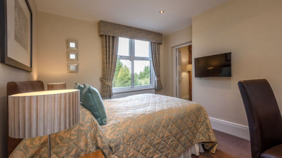 Bedroom 3, Cheshire Hospitality Ltd T/A Lennox Lea Studios & Apartments, Trafford