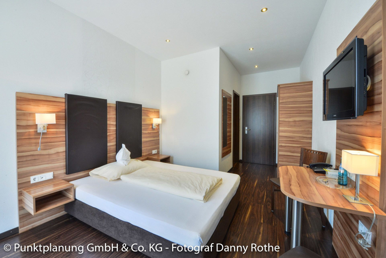 Bedroom 4, Hotel Renner, Mühldorf am Inn