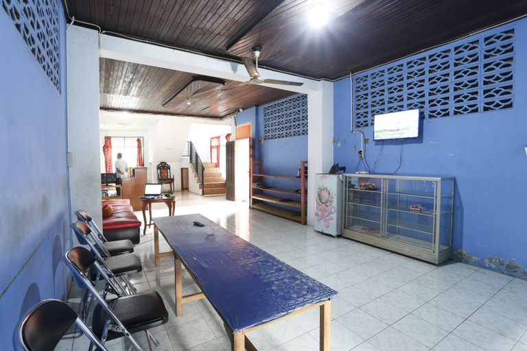 Food & Drinks 4, OYO 92208 Hotel Andira Syariah, Kutai Kartanegara