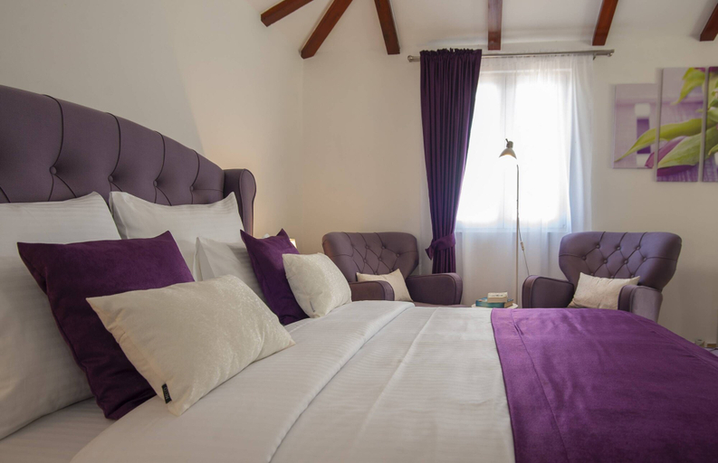 Bedroom 4, Guest House Harmonia