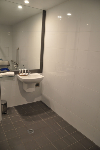 Bedroom 4, Mercure Sunshine Coast Kawana Waters, Caloundra - Kawana
