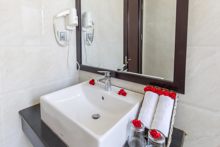 Bathroom 5, Ocean Haven Hotel, Da Nang