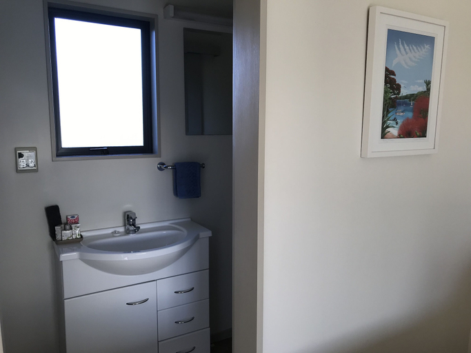 Bathroom 4, Bluebell Lodge And Cottage, Hastings