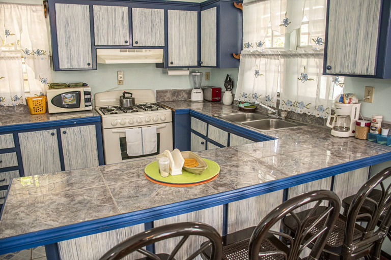 Others 5, Easy Living Apartments