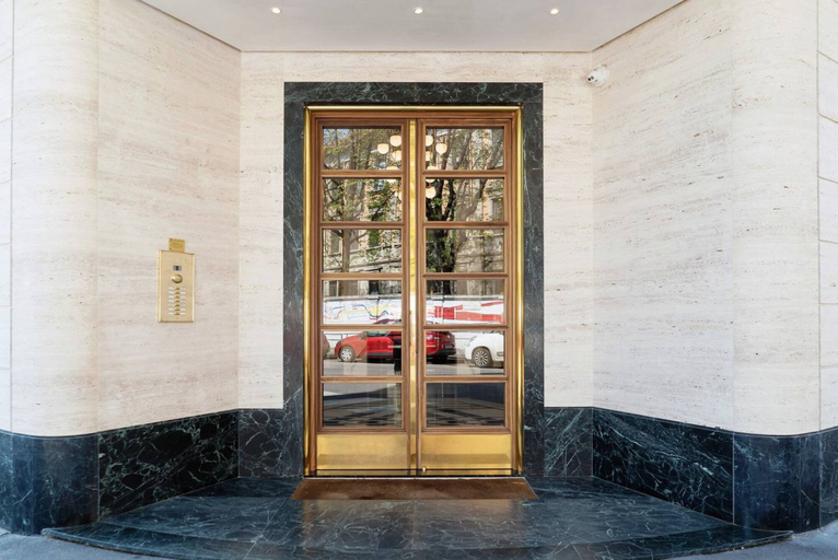 Property entrance, Design Apartment near City Center, Milano
