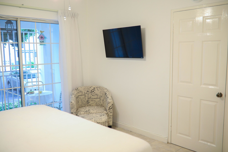 Bedroom 2, New Kingston's Deluxe Apartment