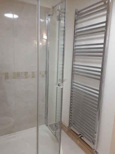 Bathroom 4, Melin Tregib, Carmarthenshire